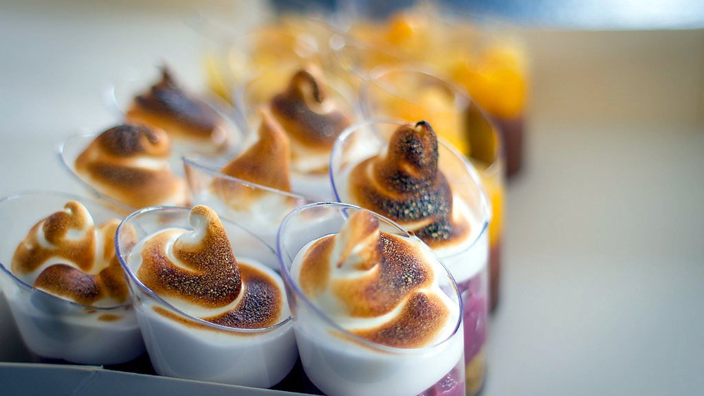 Lustre de merengue para queques (merengue italiano)