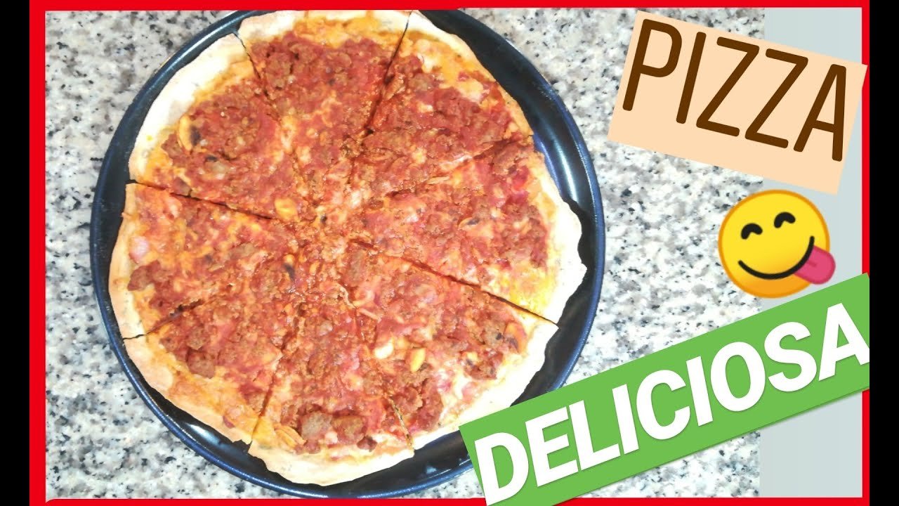 Pizza casera con salsa boloñesa